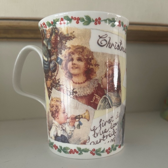Vintage Fine Bone China Christmas Time Mug, Roy Kirkham - Picture 4 of 7